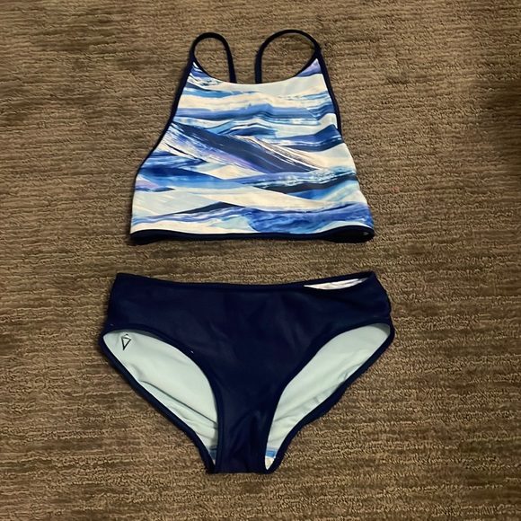 Ivivva Reversible Bikini - Picture 1 of 4